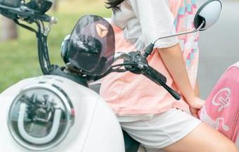 蠢沫沫最新在线写真：当粉色遇上调皮鬼