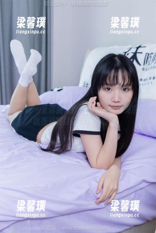 袜啵啵 - 圣诞服大作战！小甜豆的美图让我感受到浓浓的节日幽默！