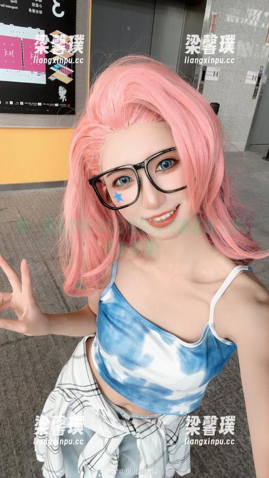 靠，贝儿酱Miki白裙的美图简直要人命，快来围观！