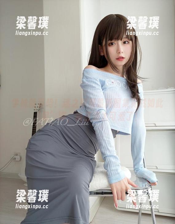 学妹新姿势！迷之呆梨最新图集竟然如此‘呆’滞，简直是太可爱了！