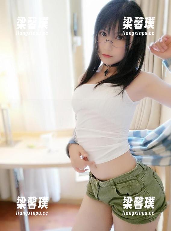 随手一拍：逐月Su与祢豆子的图库，记录那些轻松瞬间。