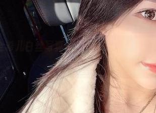 微密圈 – 金希儿白丝写真集：看似无意，却充满了小心机！