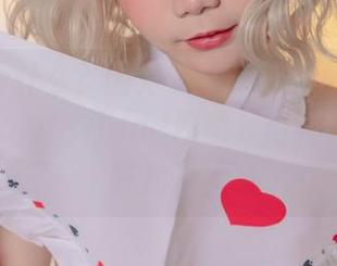 你问我为什么？因为铁打萌萌_moi的AliceInWonderland原图，福利会让你心跳加速！