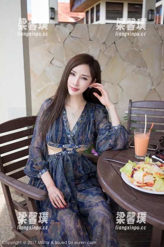魅妍社 - 被小尤奈的礼服所迷，瞬间觉得自己的人生需要几个华丽的瞬间！