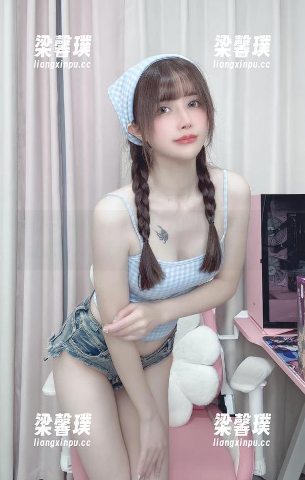 鹿八岁baby：这些魅魔的剧情版图片，让我陷入了无尽的遐思，真是太撩了！