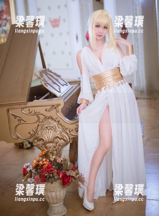 认真看过黑川的白色内衣原图，年上彼女的气质果然不一般！